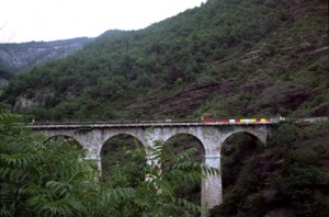 2006, à la sortie des gorges de Daluis, sur le Pont de la Mariée