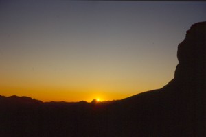 le lever de soleil sur le col de Crous, Péone 1994