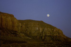 la lune sur la roccia de Mians, Péone 1992