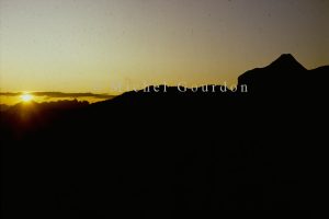 Cime Nègre 1992 coucher de soleil sur les crêtes 4B-102